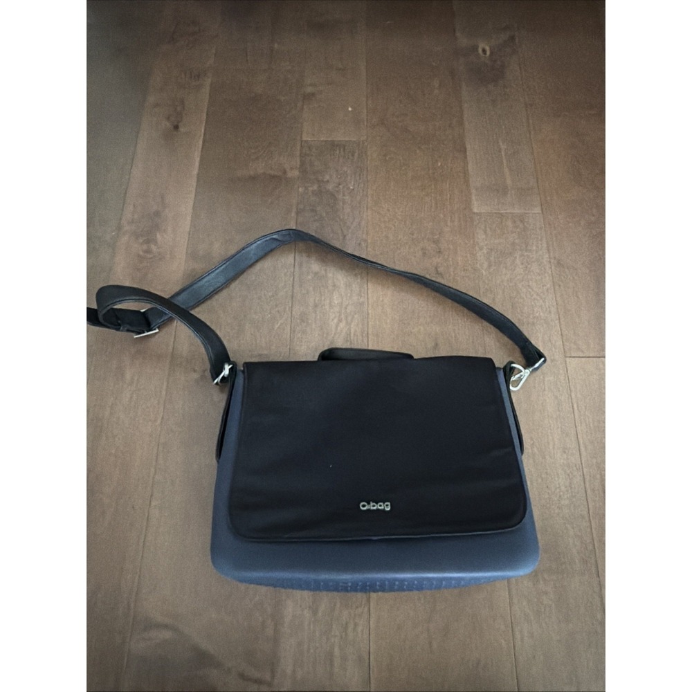 O-bag Messenger Bag Rubber Bag Black Used Italian Fashion